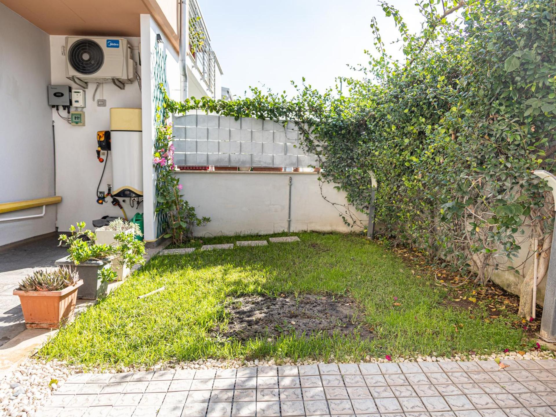 Mrb Real Estate - Maison Ludovica - Monolocale Moderno Con Giardino 프라토치에 외부 사진